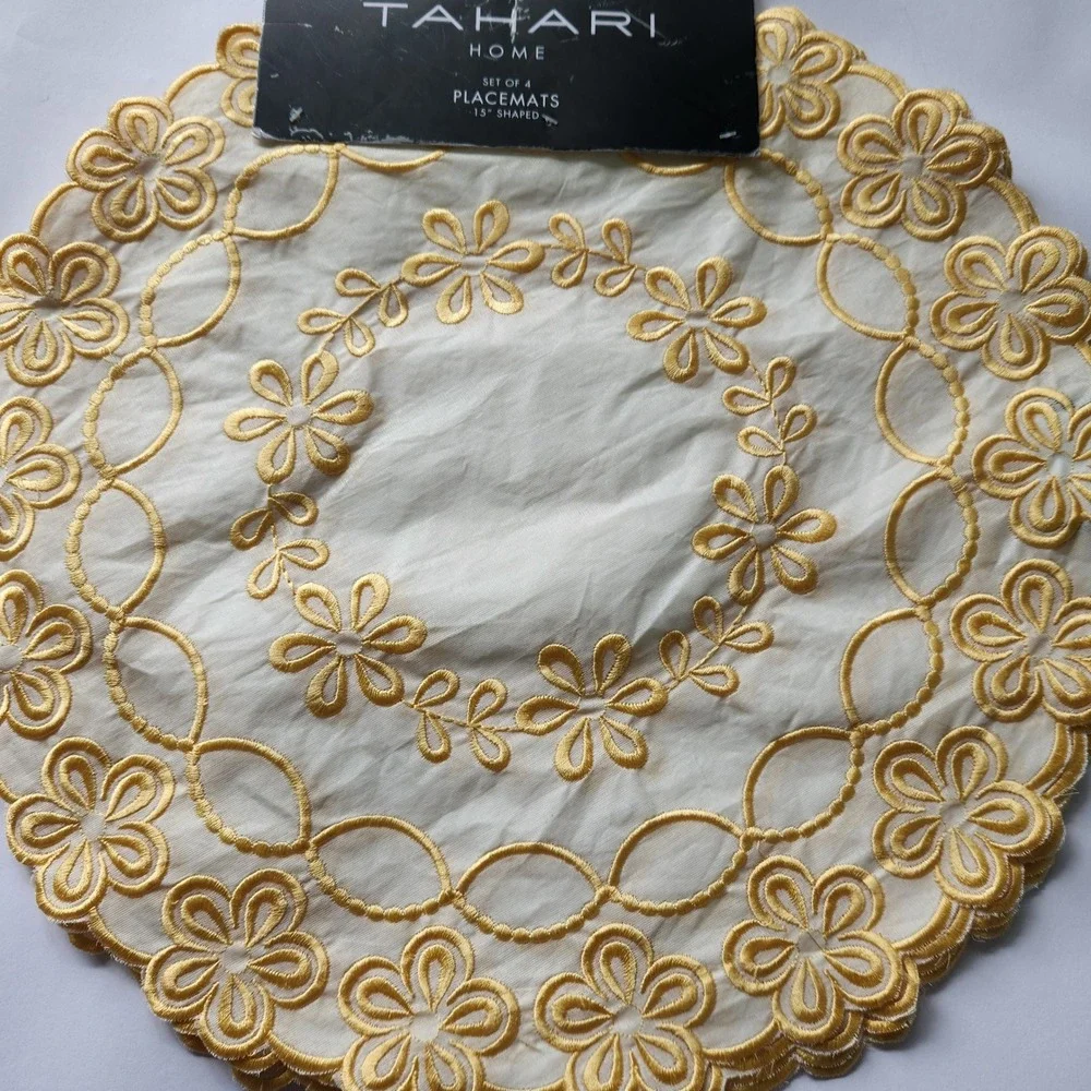 Tahari Home Set of 4 Yellow Floral Embroidered Round Placemats 15